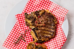 Ceafă de porc – 200 gr